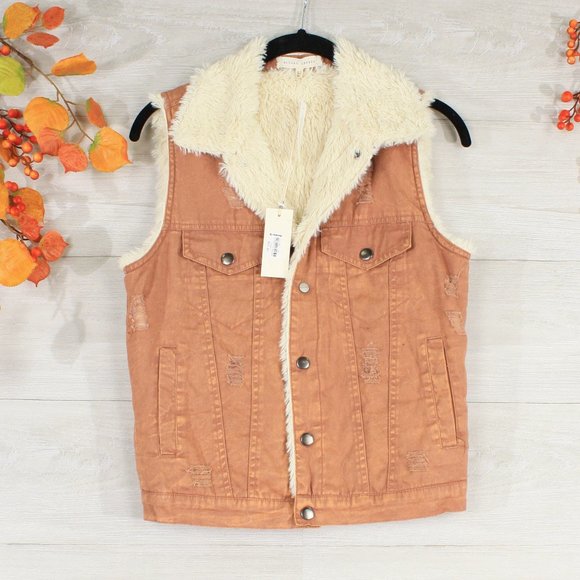✨ Boho Vest with Sherpa Lining - Picture 6 of 7